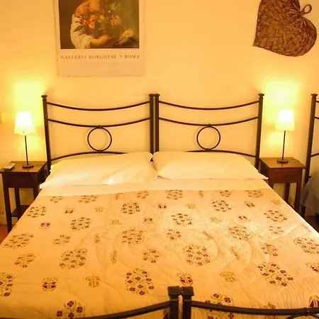 فندق مبيت وإفطار L'incanto Di 3*