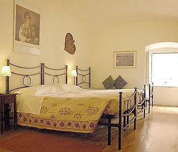 L'incanto Di Panzió Róma